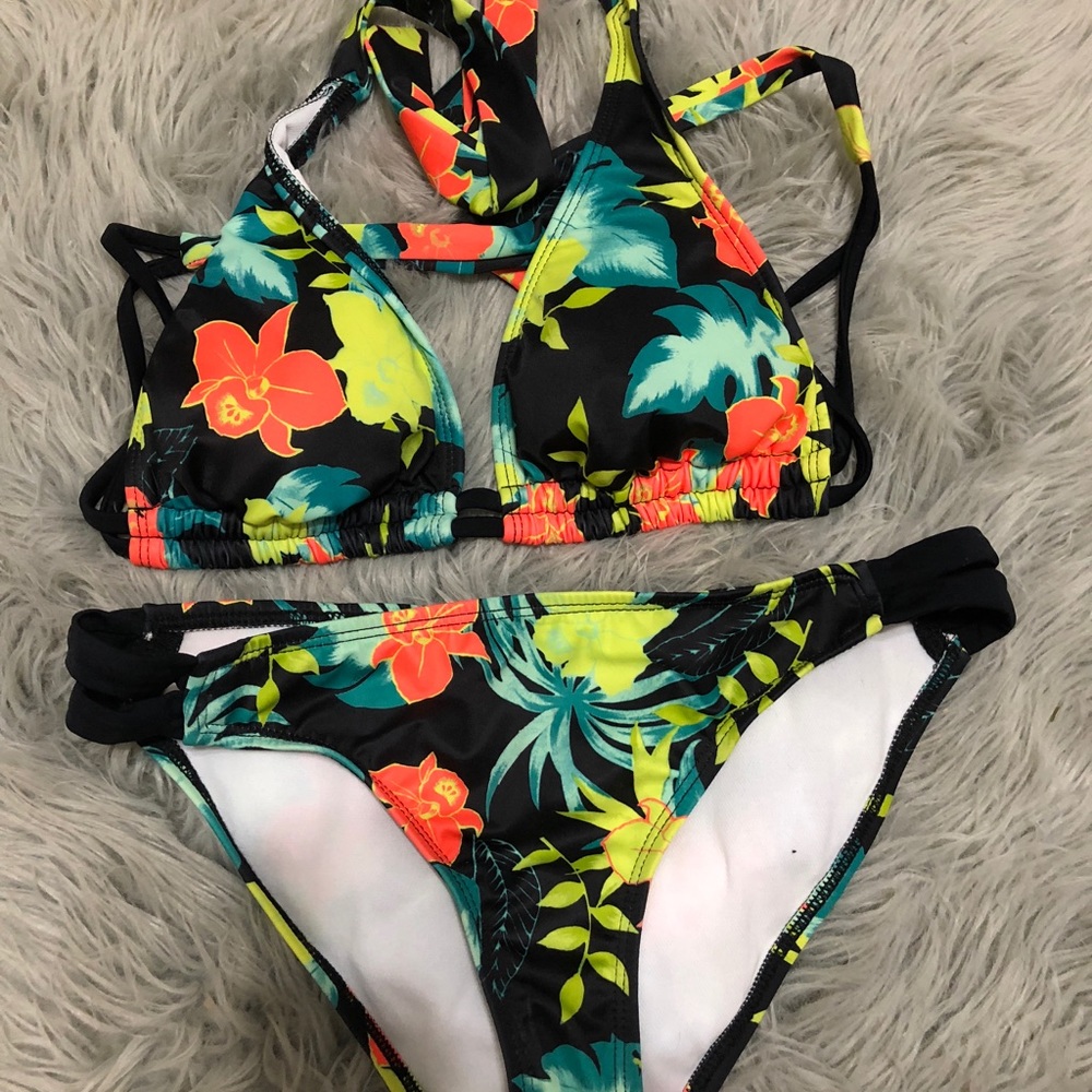 Hurley swimsuit nwot